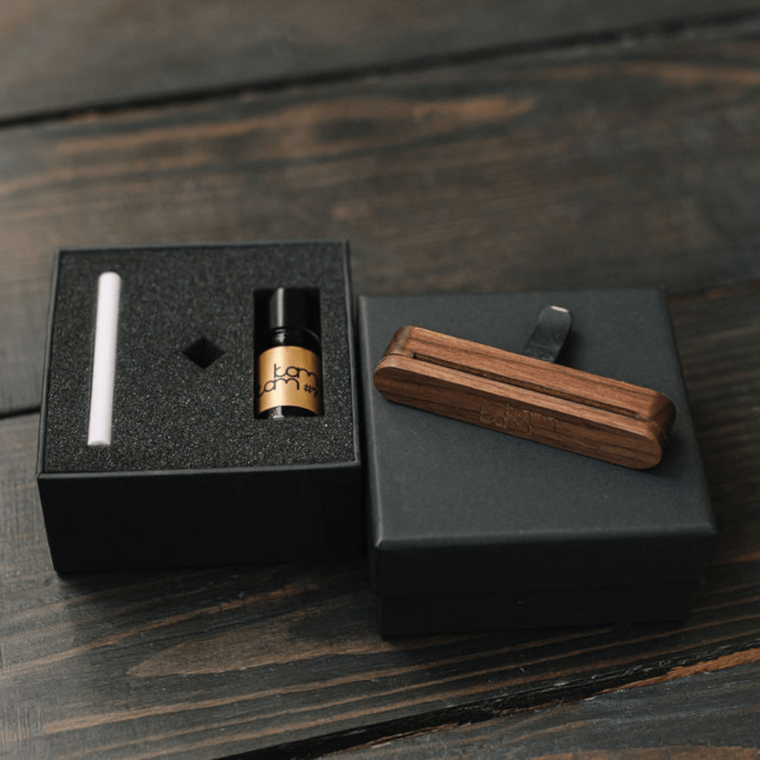 Medinis automobilio kvapas Kam 11 - Greipfrutas ir mediena 1